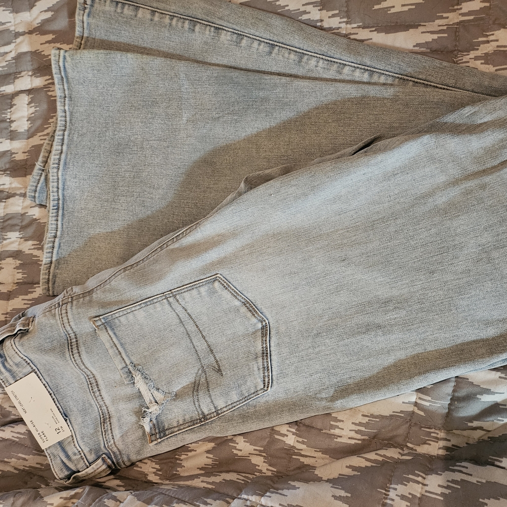 Women's Light Blue Jeans - Picture 6 of 6